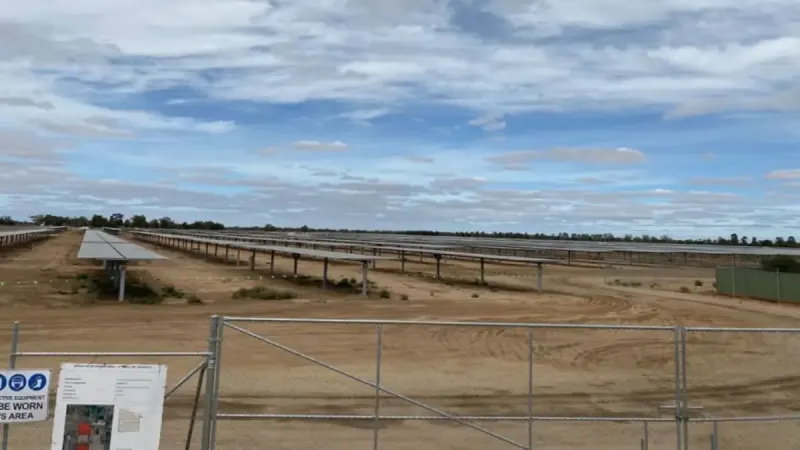 Why Australia is Building The World’s Largest Solar Farm (And What It Means For You)